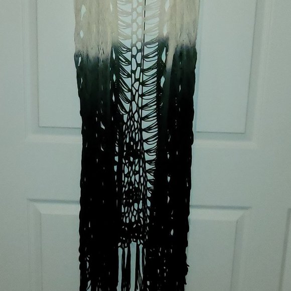 Olivia M. Ombre Three-Tone Crocheted Vest With fringe - Size M - Picture 6 of 11